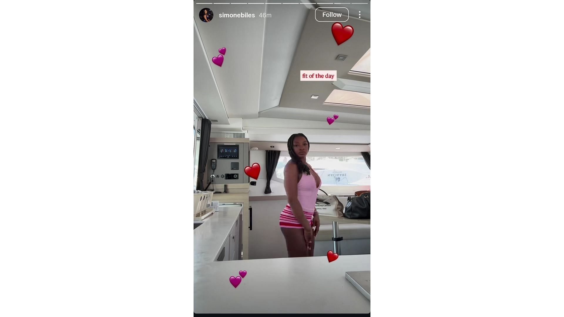 Glimpse of Biles' fit from Norman Island vacation (Image via: Instagram@simonebiles)
